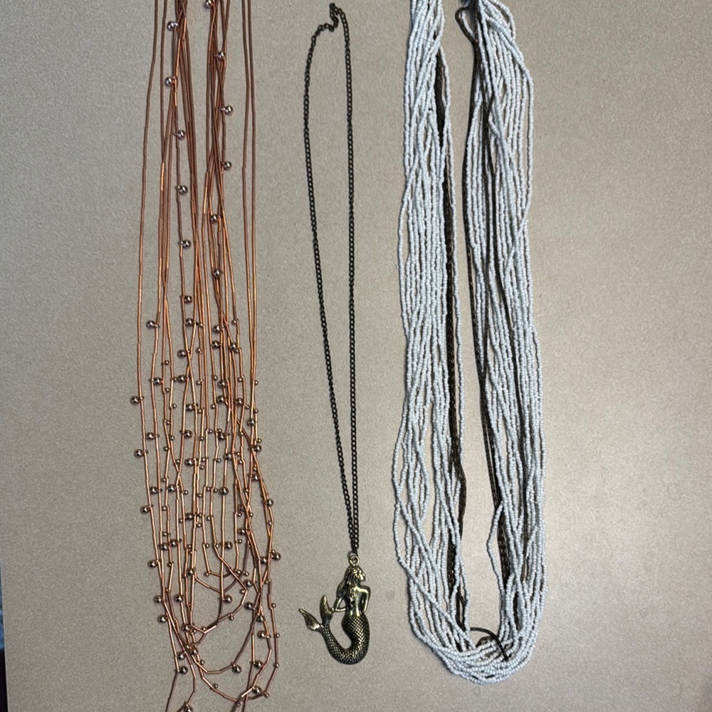 Elegant Multi-Layered Necklace Set - Copper, Gold, and White
